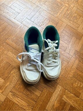 Reebok Kids White and Green Low-Top Sneakers